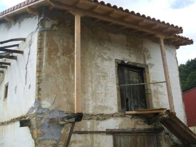 Finca/Country House for sale in Karrantza Harana/Valle de Carranza - € 55,000 (Ref: 907727)
