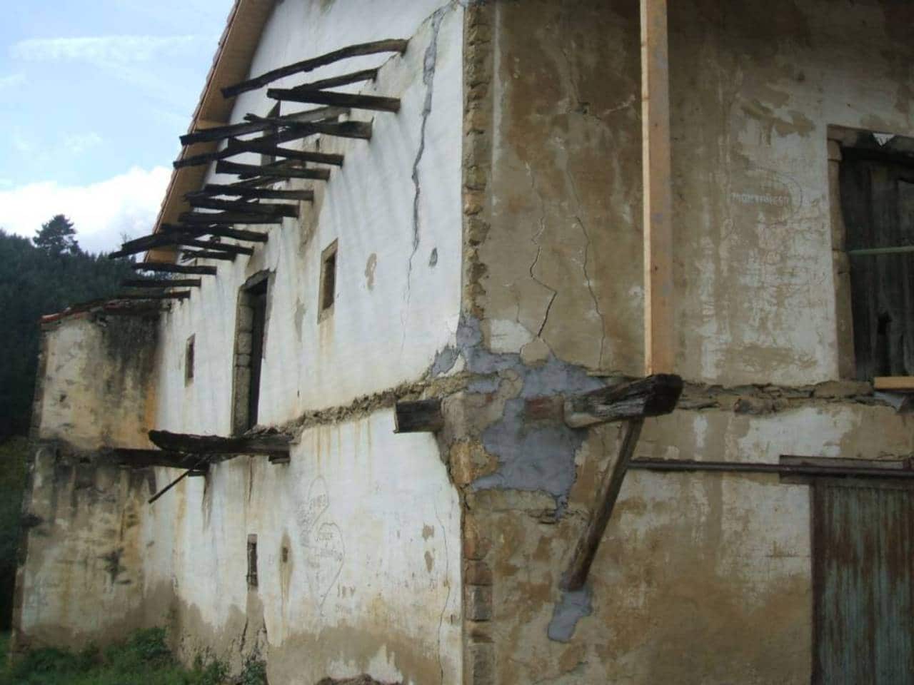 Finca/Herregård til salgs i Karrantza Harana/Valle de Carranza - € 55 000 (Ref: 907727)