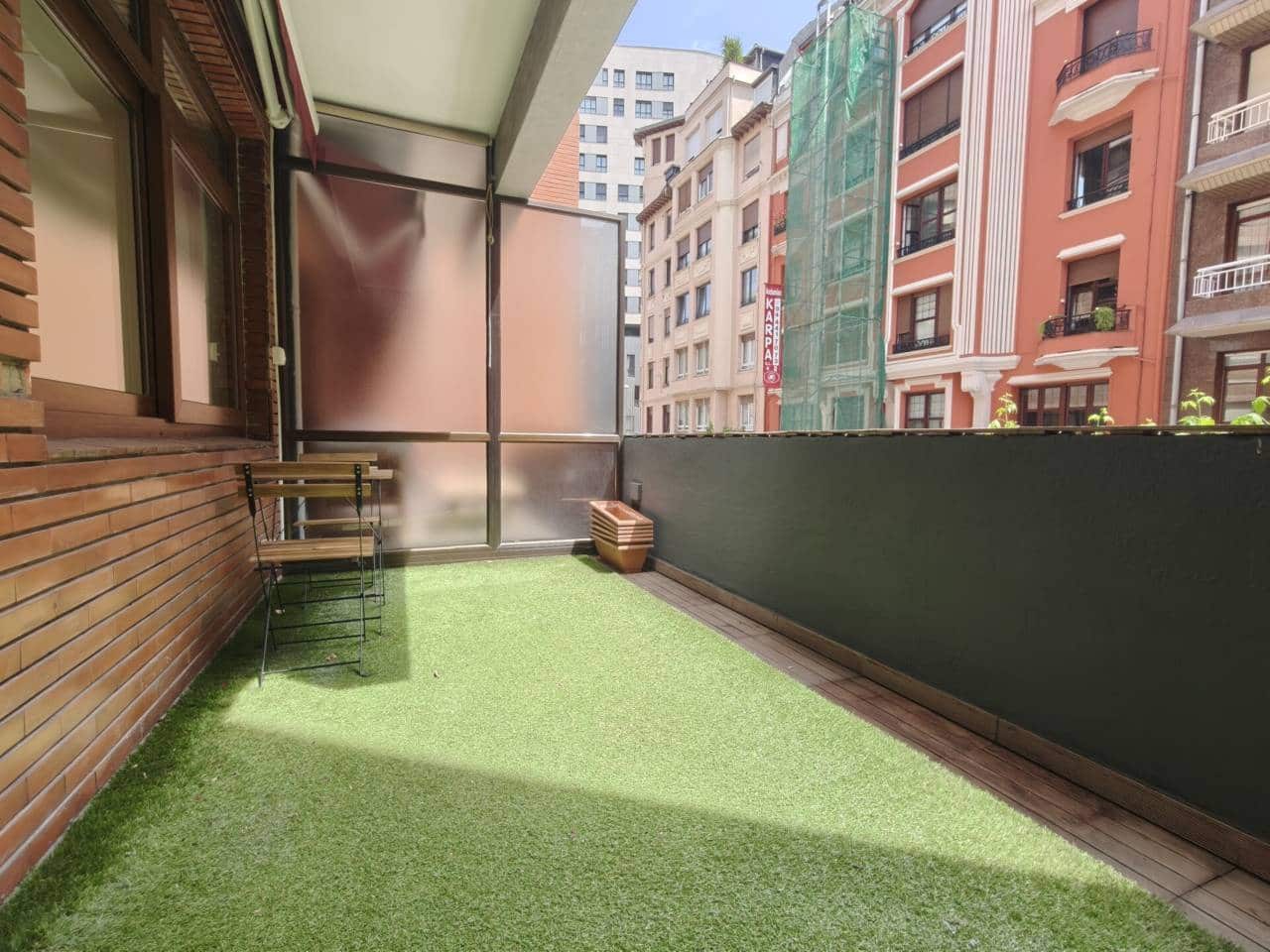 Appartement de 3 chambres à louer à Bilbao - 1 700 € (Ref: 9081176)