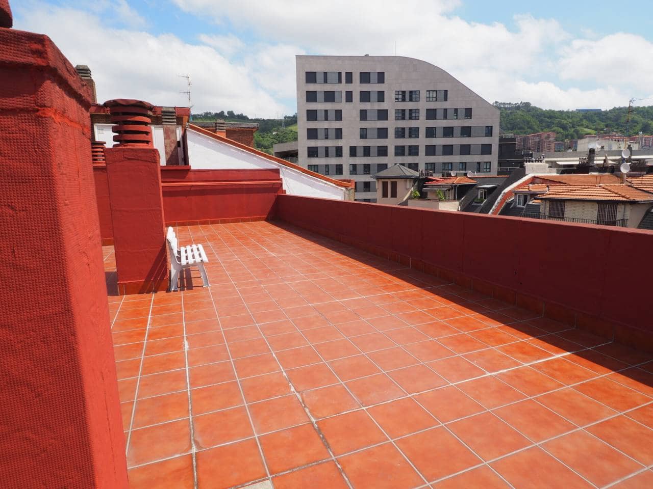 Appartement de 3 chambres à louer à Bilbao - 1 700 € (Ref: 9081176)