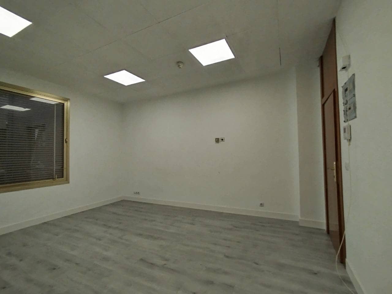 Kontor til leje i Bilbao - € 450 (Ref: 9084807)