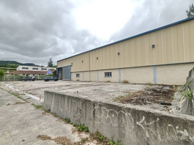 Business for sale in Artziniega - € 373,000 (Ref: 9111738)