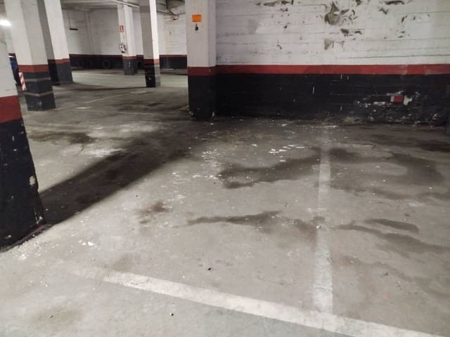 Garage til salg i Bilbao - € 38.000 (Ref: 9165170)