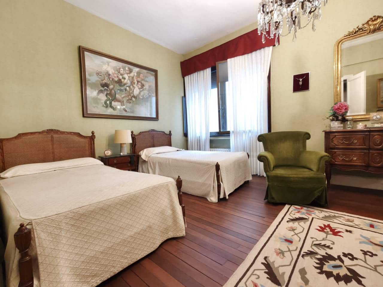 5 soveværelse Lejlighed til salg i Bilbao med garage - € 1.100.000 (Ref: 9226062)