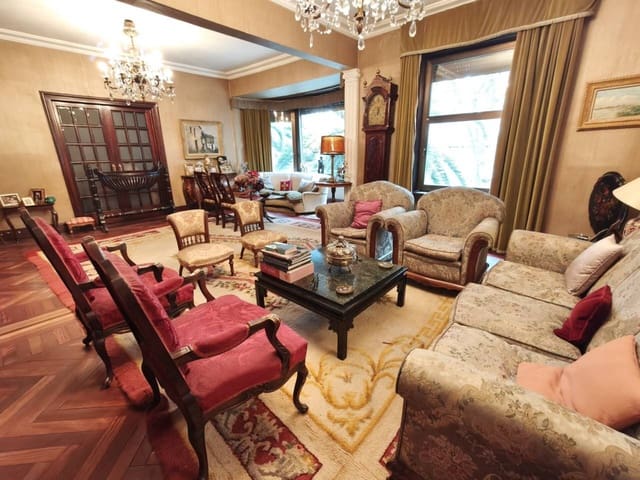 5 soveværelse Lejlighed til salg i Bilbao med garage - € 1.100.000 (Ref: 9226062)