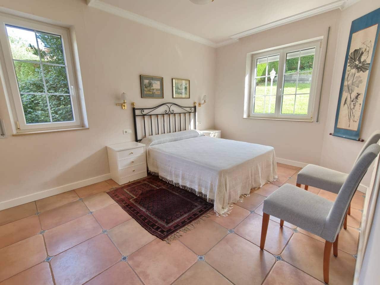 4 soveværelse Villa til salg i Castro-Urdiales med garage - € 550.000 (Ref: 9264038)