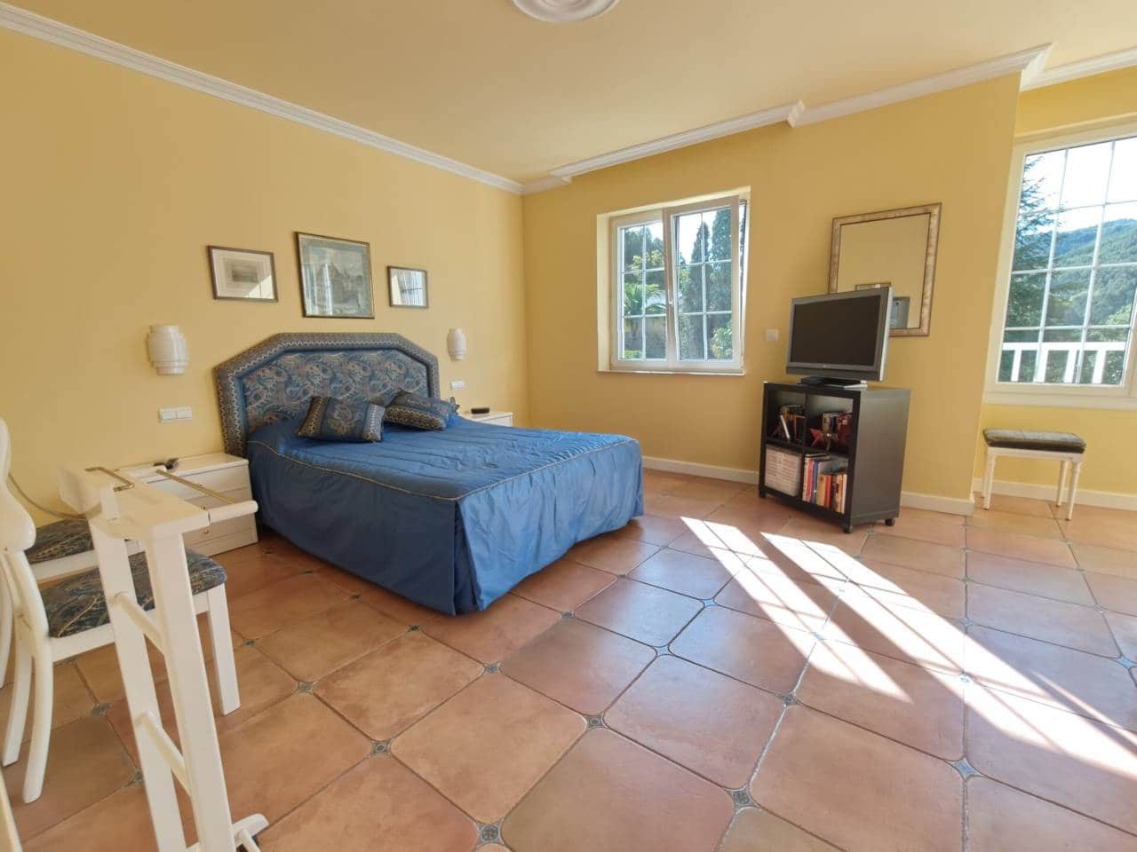 4 soveværelse Villa til salg i Castro-Urdiales med garage - € 550.000 (Ref: 9264038)