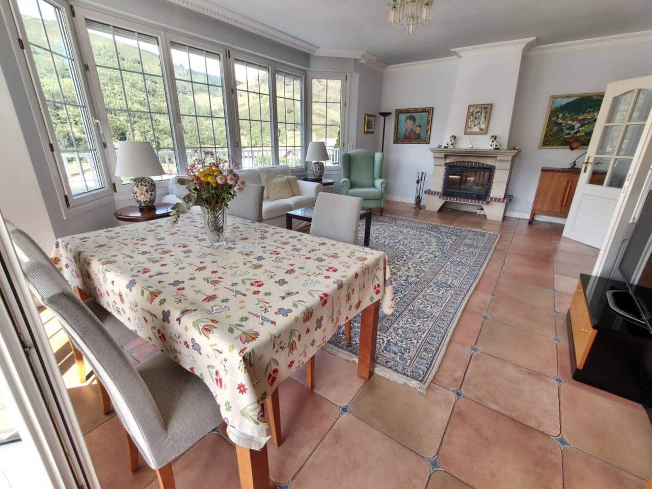 4 soveværelse Villa til salg i Castro-Urdiales med garage - € 550.000 (Ref: 9264038)