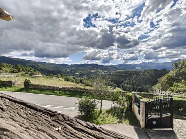 4 bedroom Finca/Country House for sale in Trucios - € 259,000 (Ref: 9319769)