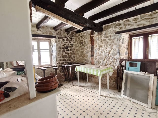 4 bedroom Finca/Country House for sale in Trucios - € 259,000 (Ref: 9319769)