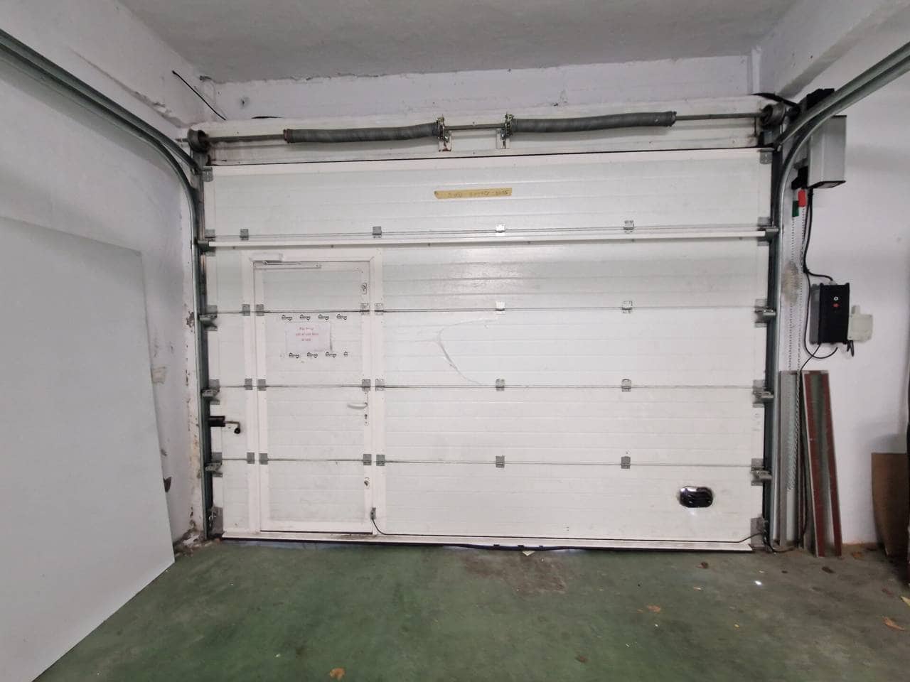 Kommersiell til salgs i Bilbao - € 220 000 (Ref: 9330013)