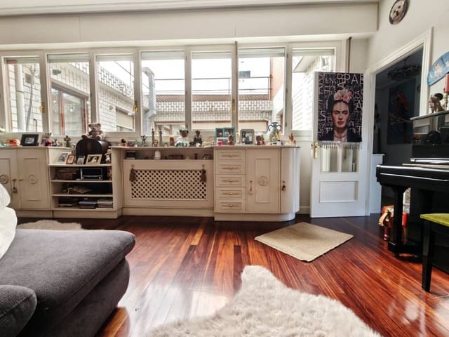 3 soveværelse Lejlighed til salg i Bilbao med garage - € 600.000 (Ref: 9336967)