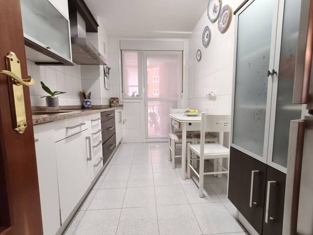 3 quarto Apartamento para venda em Bilbao com garagem - 400 000 € (Ref: 9374849)