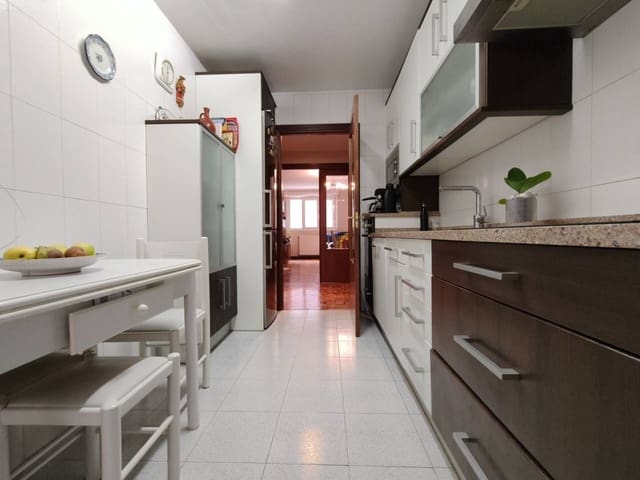 3 quarto Apartamento para venda em Bilbao com garagem - 400 000 € (Ref: 9374849)