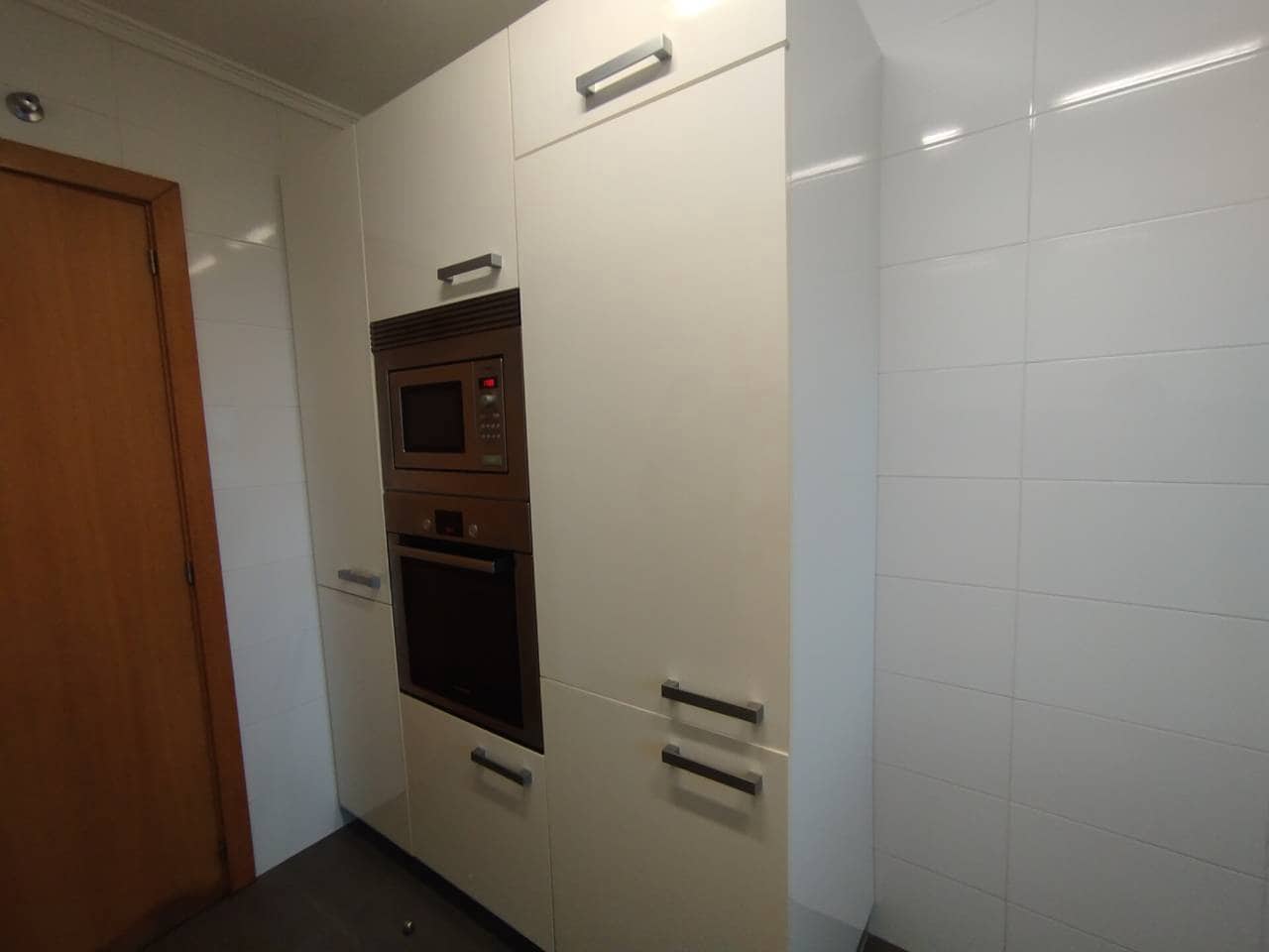 3 slaapkamer Flat te koop in Santander met garage - € 372.000 (Ref: 9378596)