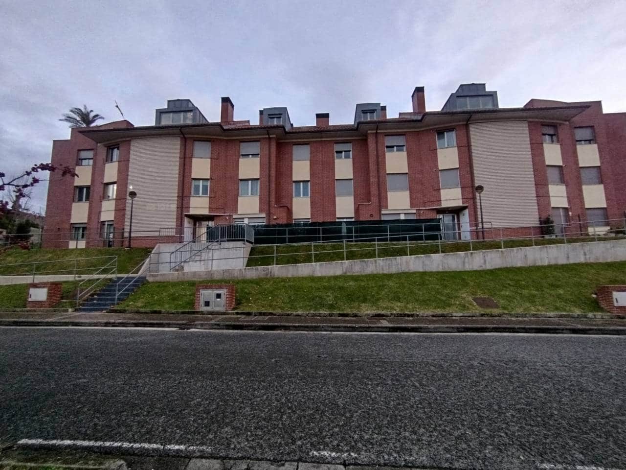 3 slaapkamer Flat te koop in Santander met garage - € 372.000 (Ref: 9378596)