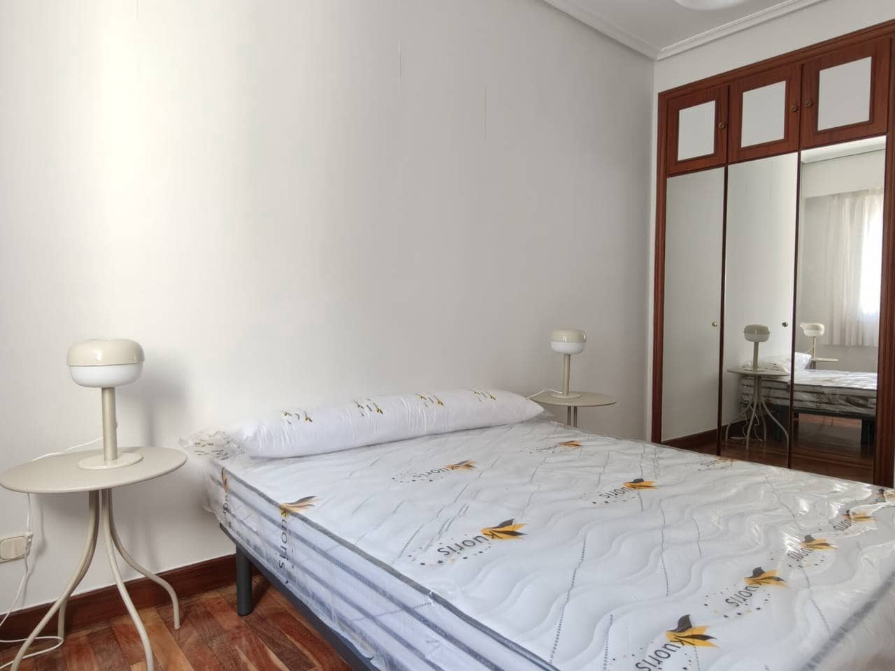 1 sovrum Lägenhet att hyra i Bilbao - 1 100 € (Ref: 9387103)