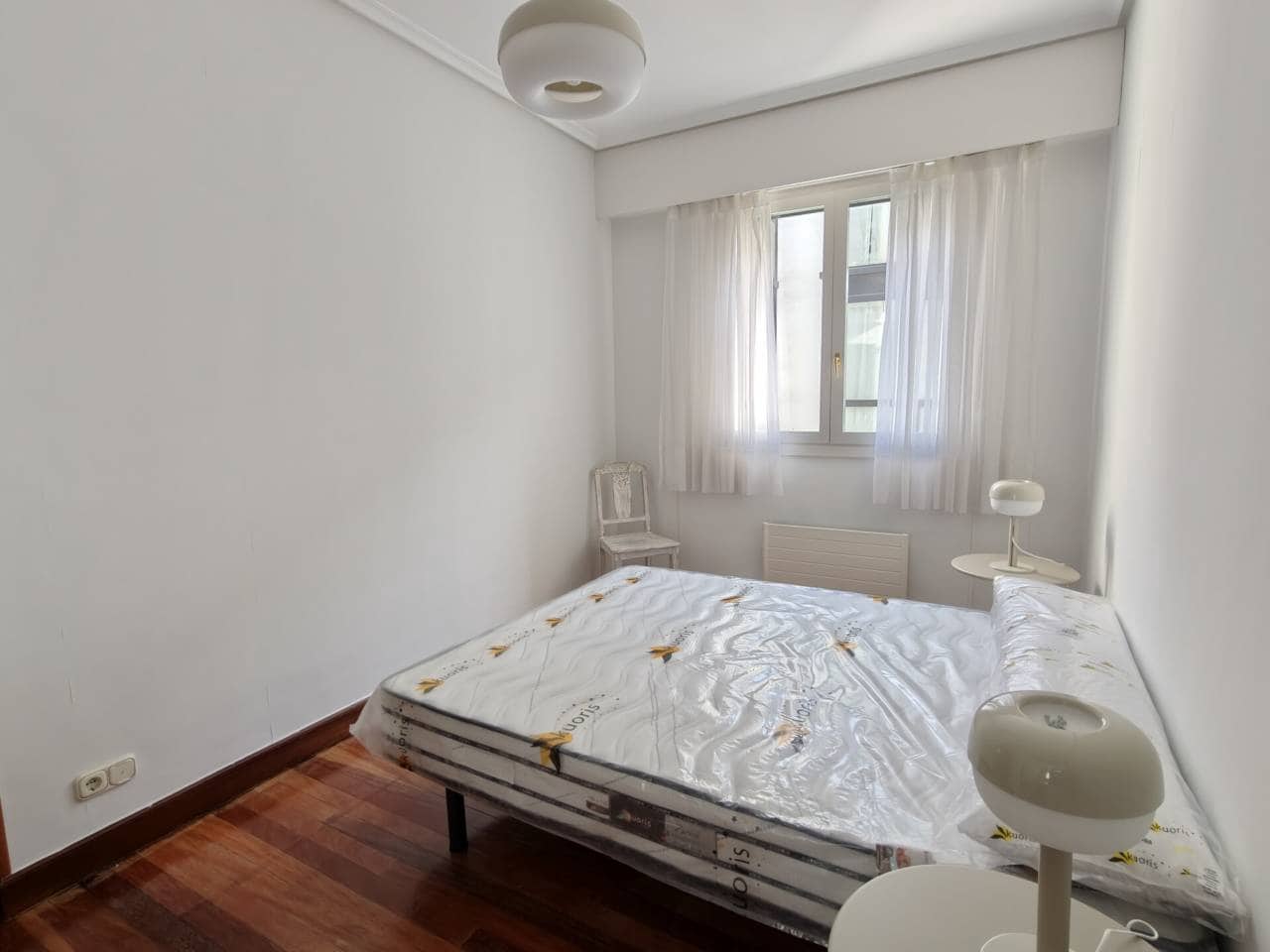 1 sovrum Lägenhet att hyra i Bilbao - 1 100 € (Ref: 9387103)