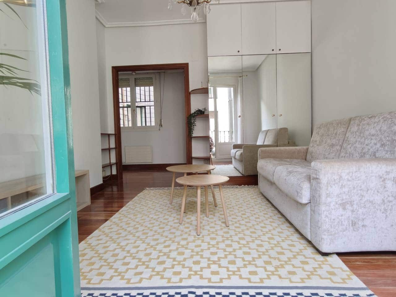 1 sovrum Lägenhet att hyra i Bilbao - 1 100 € (Ref: 9387103)