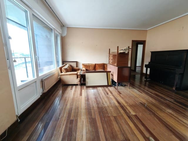 4 slaapkamer Flat te koop in Bilbao met garage - € 869.000 (Ref: 9394460)