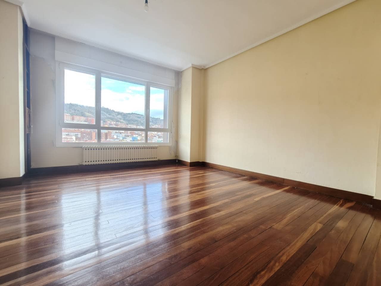 4 soveværelse Lejlighed til salg i Bilbao med garage - € 869.000 (Ref: 9394460)