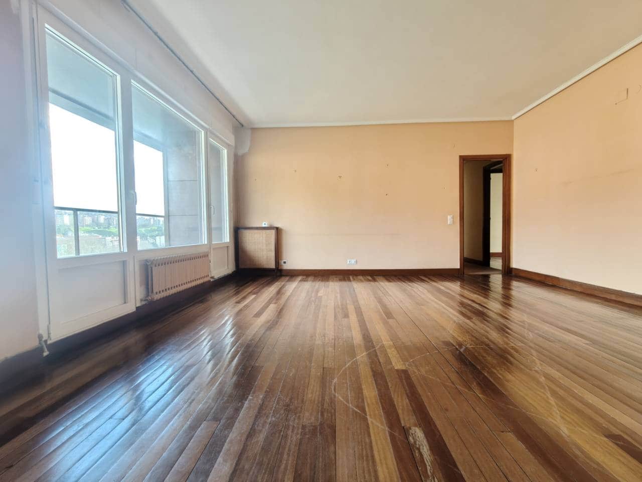 4 soveværelse Lejlighed til salg i Bilbao med garage - € 869.000 (Ref: 9394460)