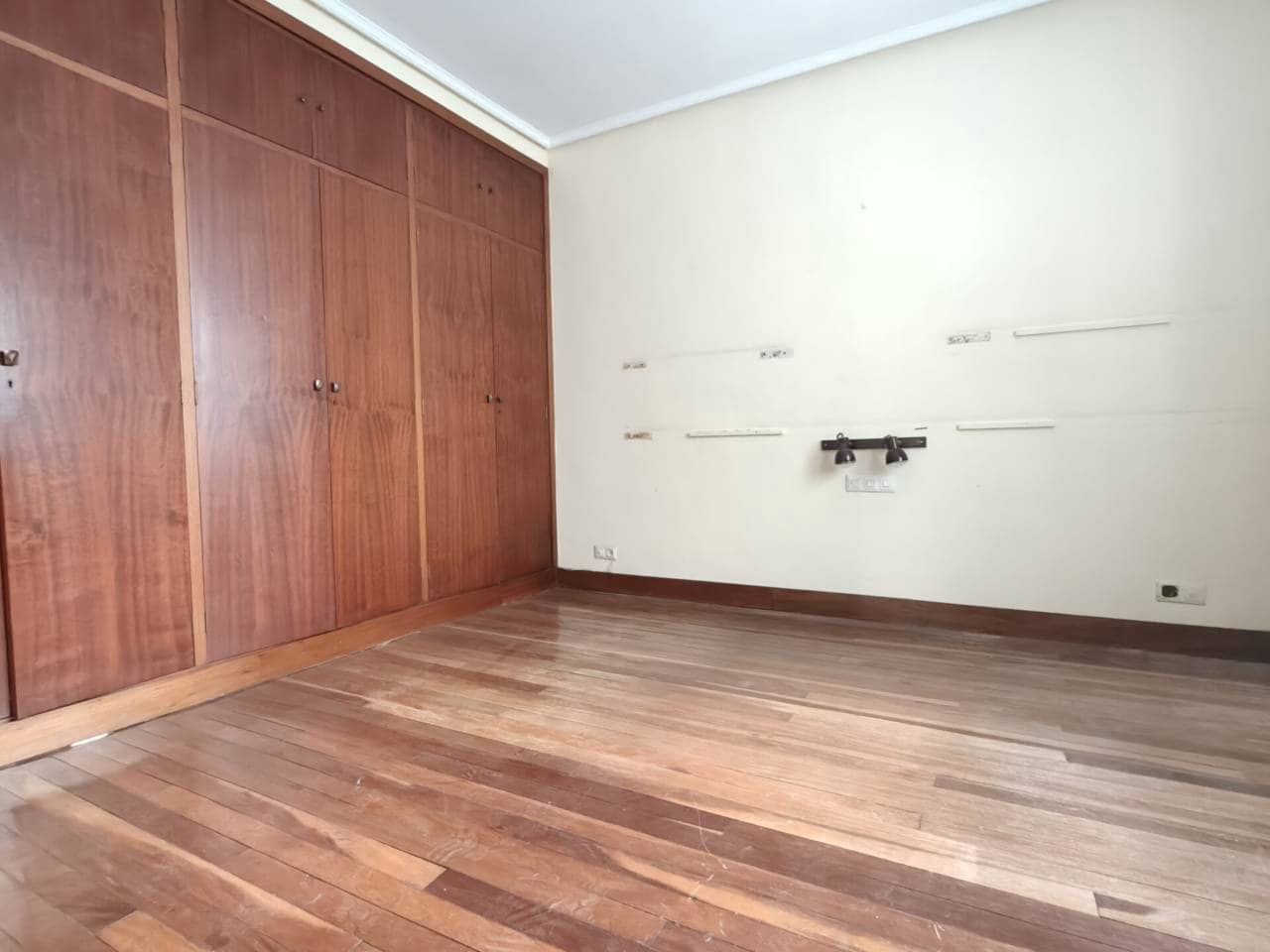 4 soveværelse Lejlighed til salg i Bilbao med garage - € 869.000 (Ref: 9394460)