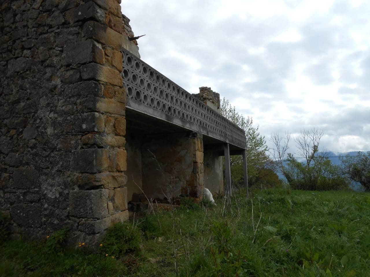 Grunde uden byggetilladelser til salg i Karrantza Harana/Valle de Carranza - € 85.000 (Ref: 942837)