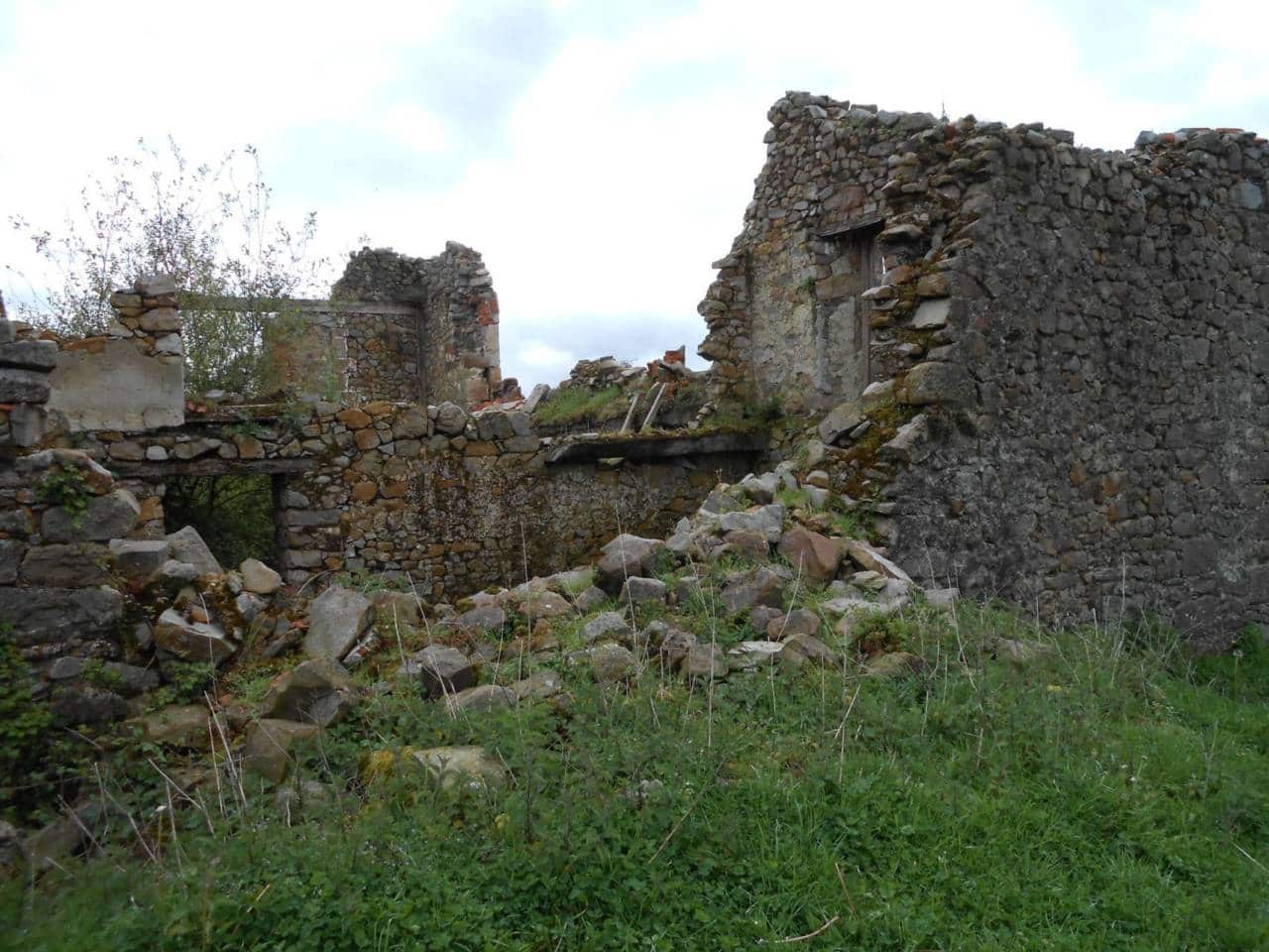 Grunde uden byggetilladelser til salg i Karrantza Harana/Valle de Carranza - € 85.000 (Ref: 942837)