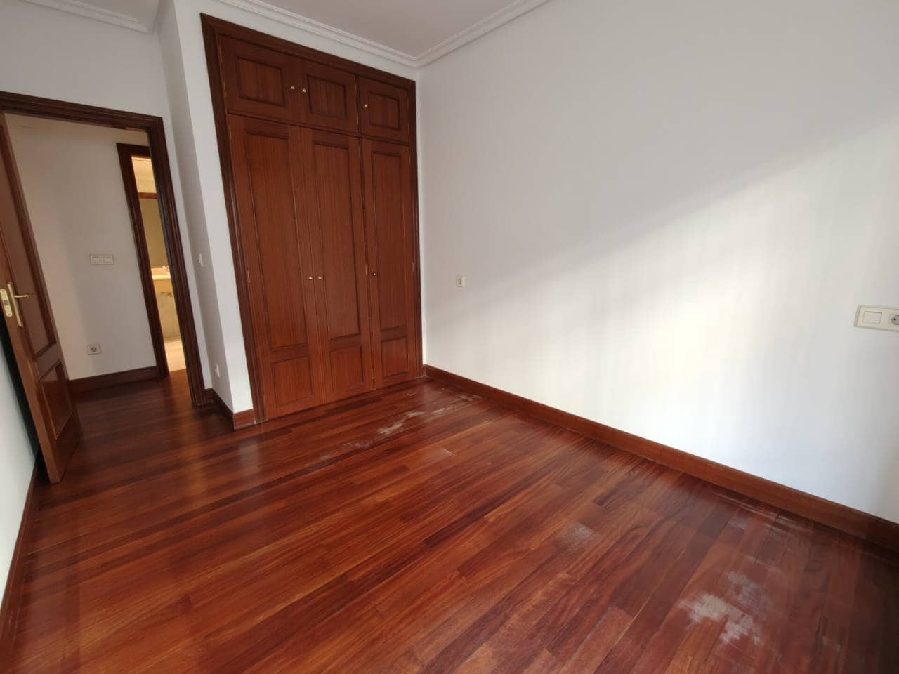 3 sypialnia Mieszkanie na sprzedaż w Bilbao z garażem - 465 000 € (Ref: 9429068)