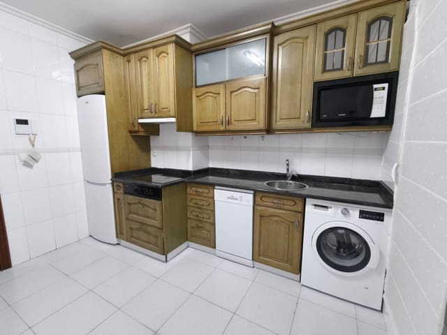 3 slaapkamer Flat te koop in Bilbao met garage - € 465.000 (Ref: 9429068)