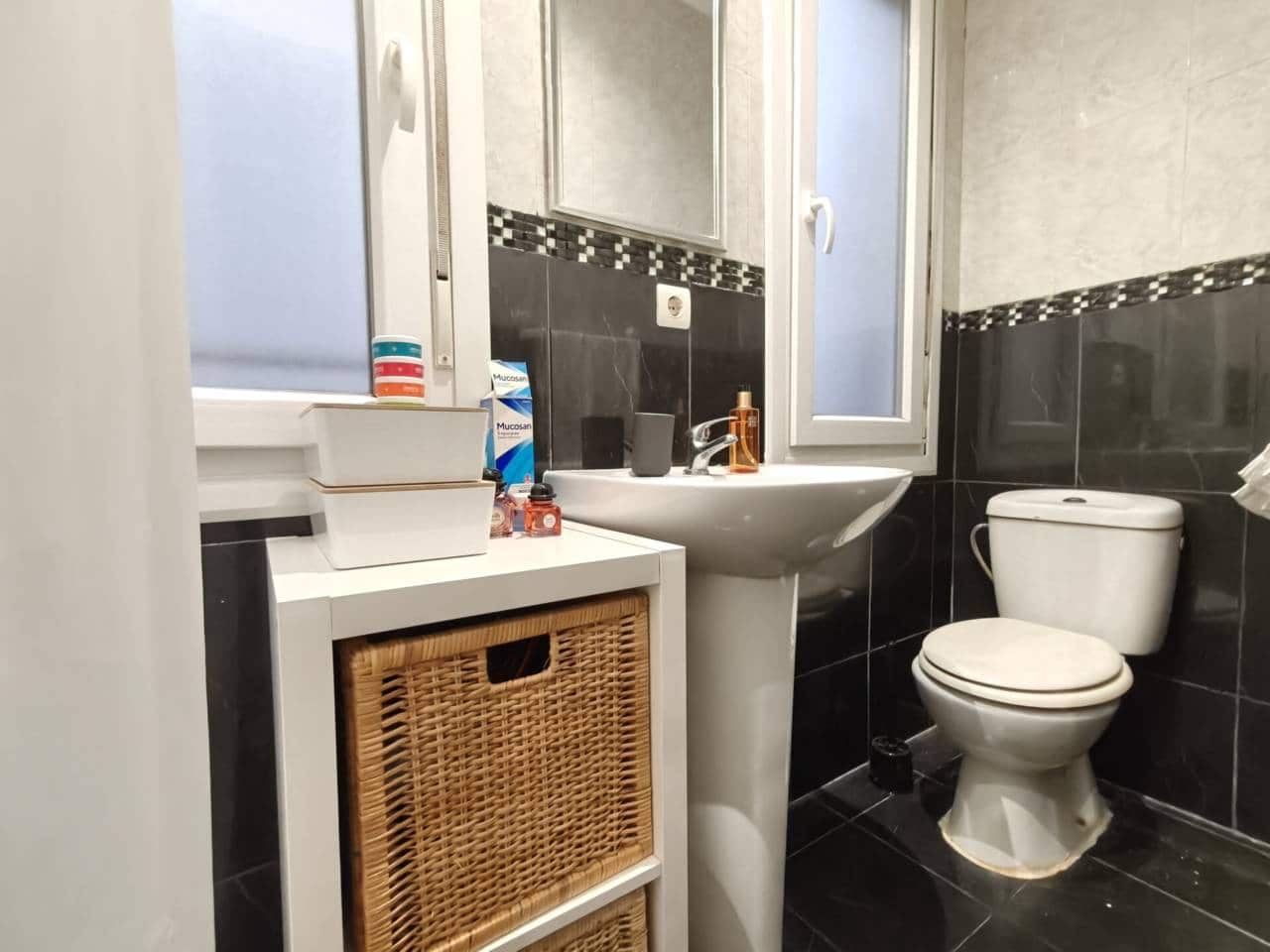 Piso de 2 habitaciones en Bilbao en venta - 280.000 € (Ref: 9493872)