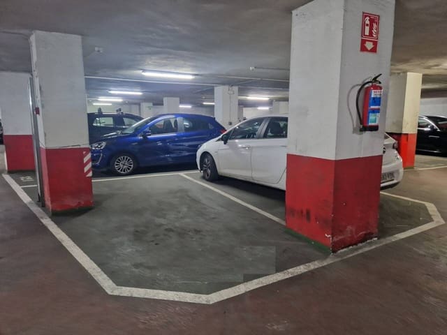 Garaż na sprzedaż w Bilbao - 35 000 € (Ref: 9503687)