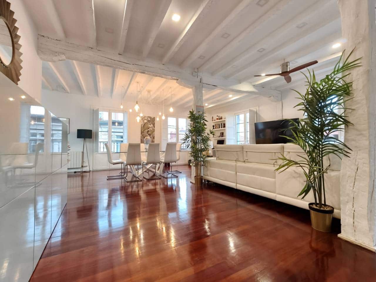 2 soveværelse Lejlighed til salg i Bilbao - € 510.000 (Ref: 9511203)