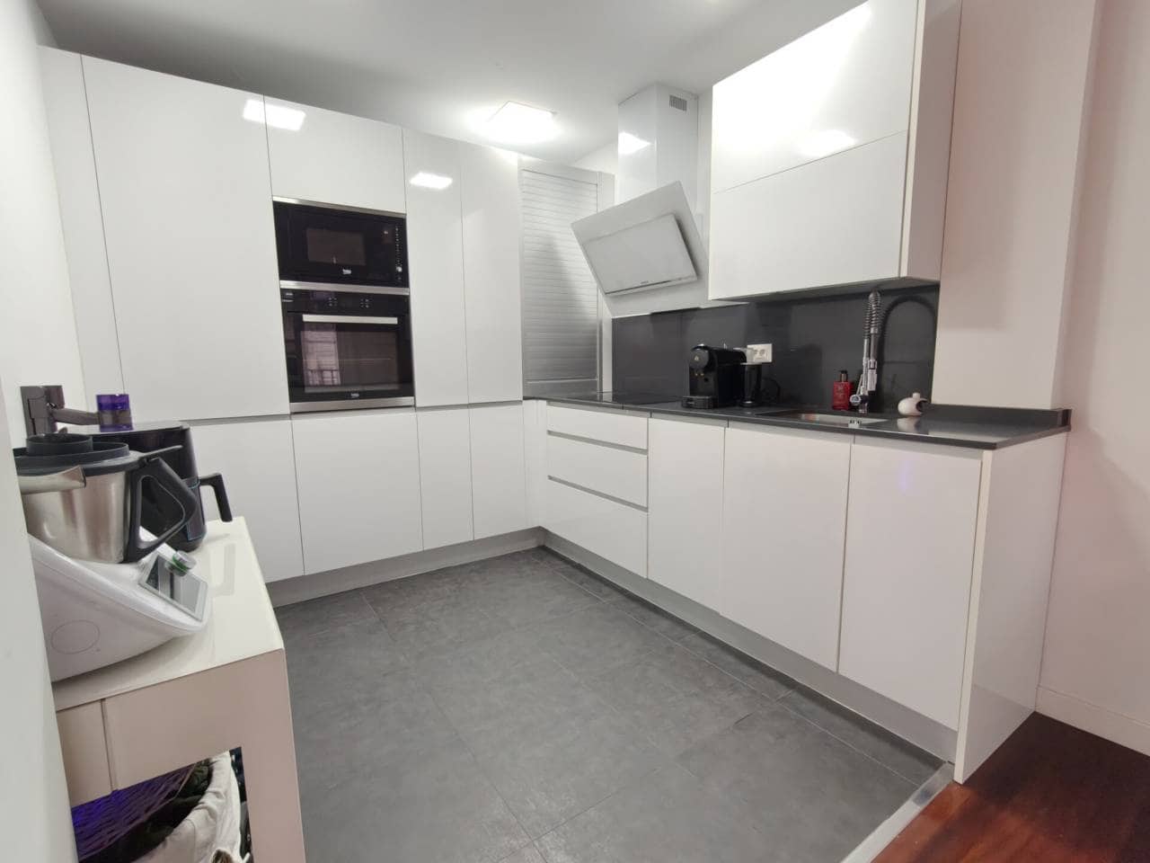 2 soveværelse Lejlighed til salg i Bilbao - € 510.000 (Ref: 9511203)