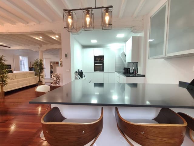 2 soveværelse Lejlighed til salg i Bilbao - € 510.000 (Ref: 9511203)