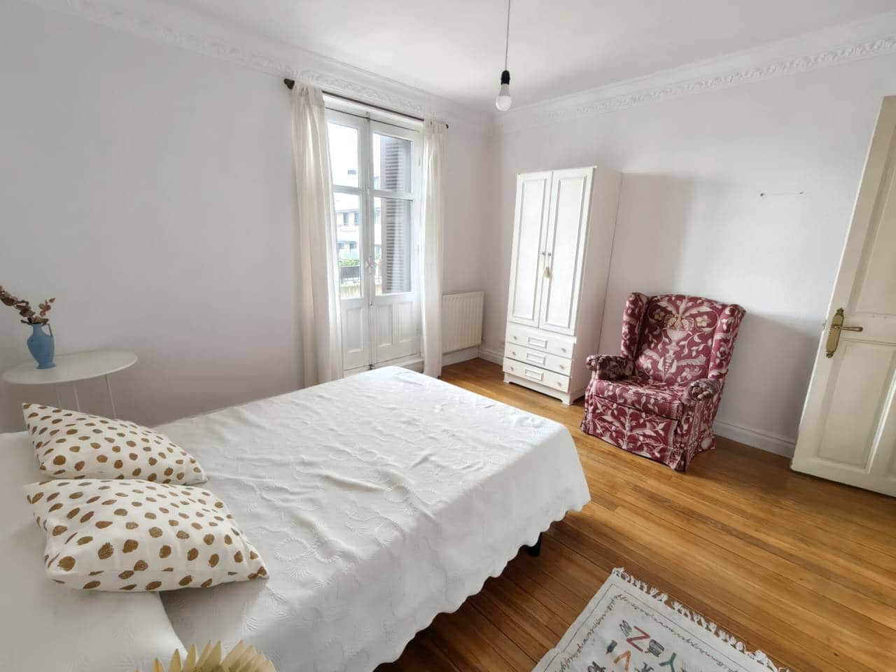 5 bedroom Flat for sale in Bilbao - € 480,000 (Ref: 9528927)