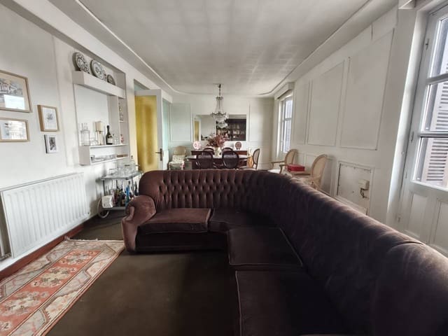 5 bedroom Flat for sale in Bilbao - € 480,000 (Ref: 9528927)