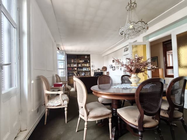 5 bedroom Flat for sale in Bilbao - € 480,000 (Ref: 9528927)