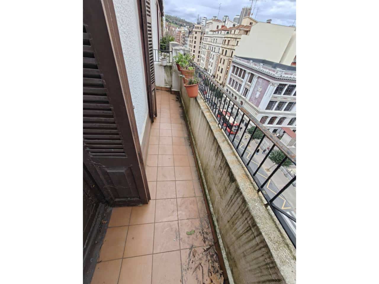 5 bedroom Flat for sale in Bilbao - € 480,000 (Ref: 9528927)