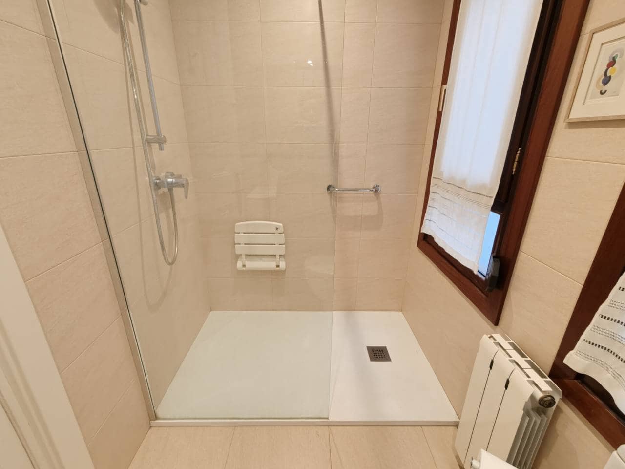 5 bedroom Flat for sale in Bilbao - € 480,000 (Ref: 9528927)