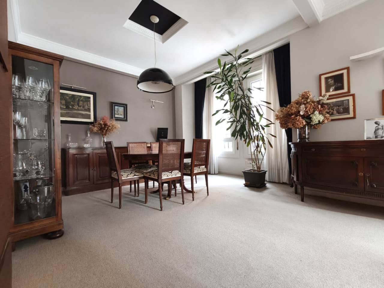 2 soveværelse Lejlighed til salg i Bilbao - € 650.000 (Ref: 9547168)