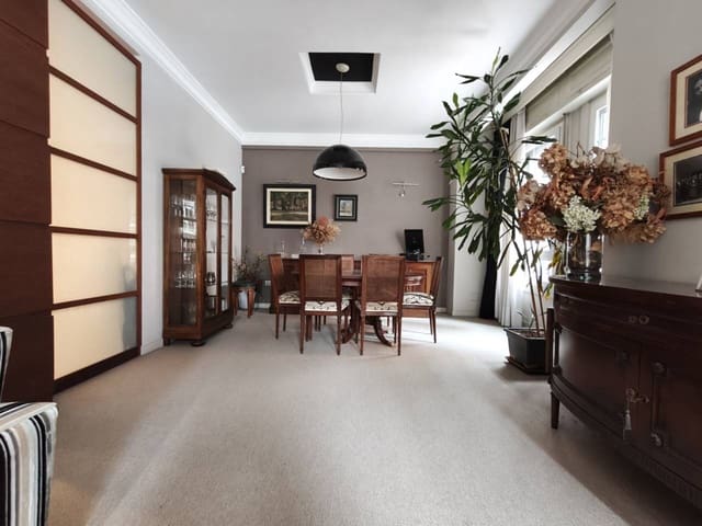 2 soveværelse Lejlighed til salg i Bilbao - € 650.000 (Ref: 9547168)