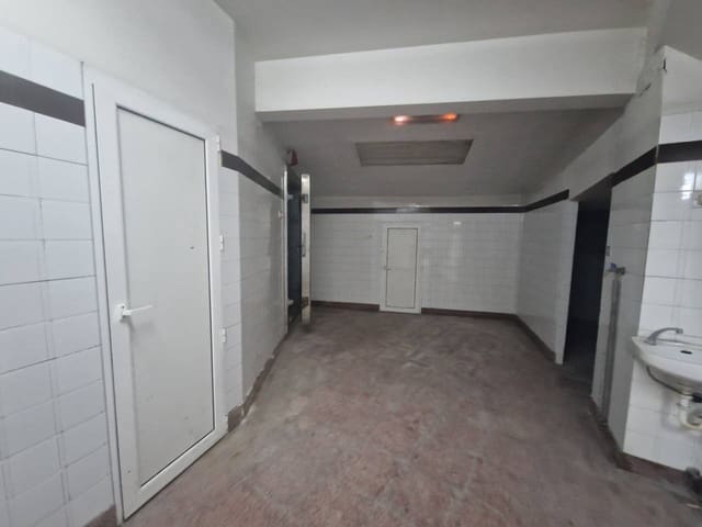 Commercieel te koop in Bilbao - € 135.000 (Ref: 9547169)