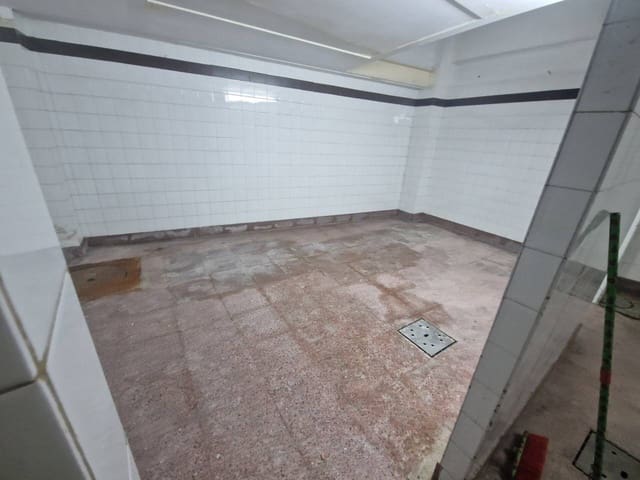 Commercieel te koop in Bilbao - € 135.000 (Ref: 9547169)