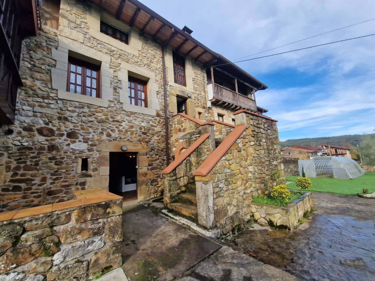 7 quarto Casa em Banda para venda em Liendo - 598 000 € (Ref: 9553187)