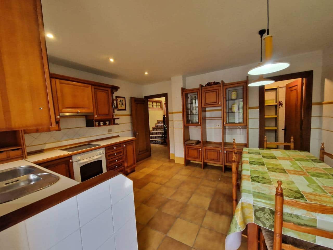 7 quarto Casa em Banda para venda em Liendo - 598 000 € (Ref: 9553187)