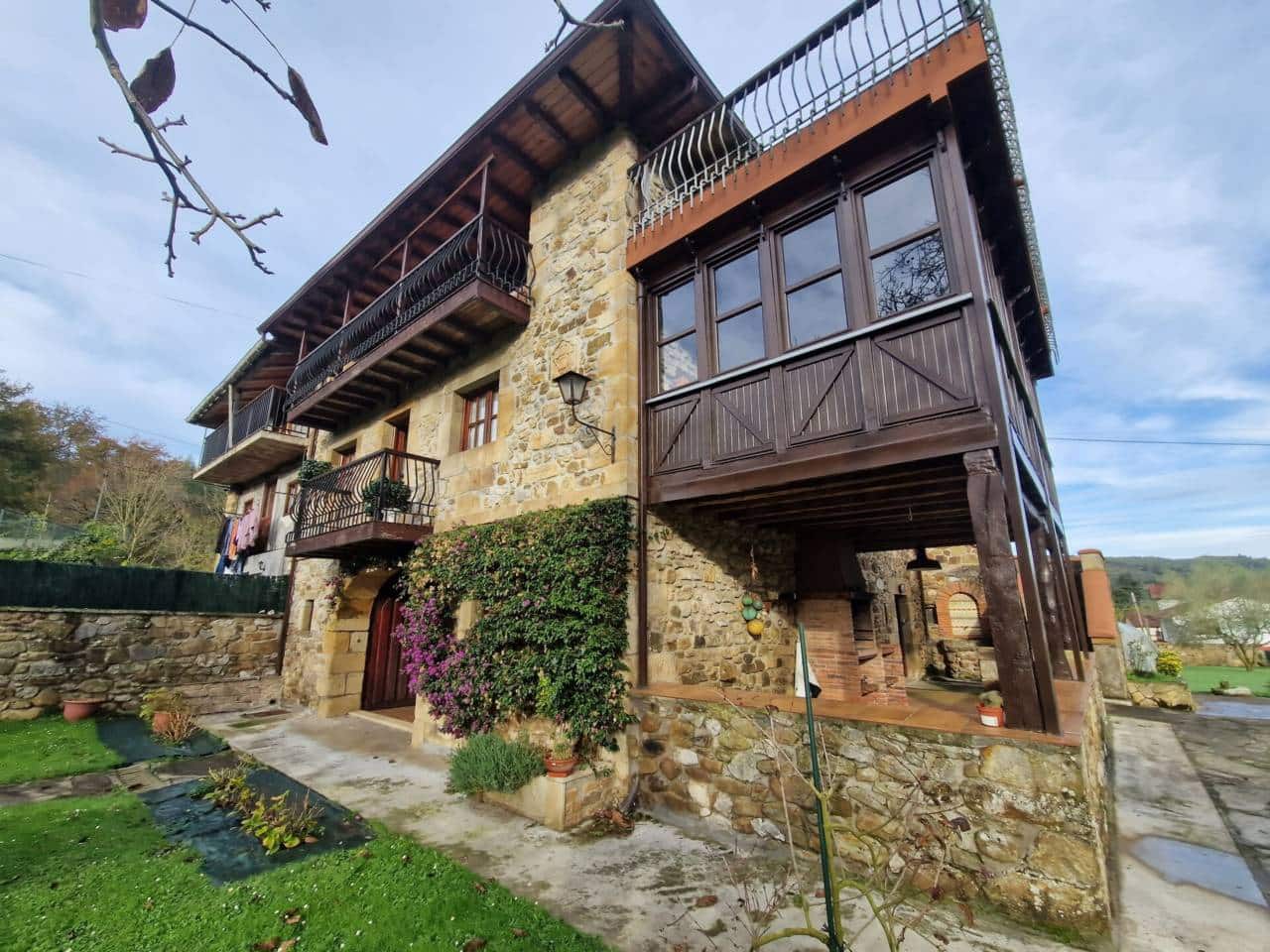 7 quarto Casa em Banda para venda em Liendo - 598 000 € (Ref: 9553187)