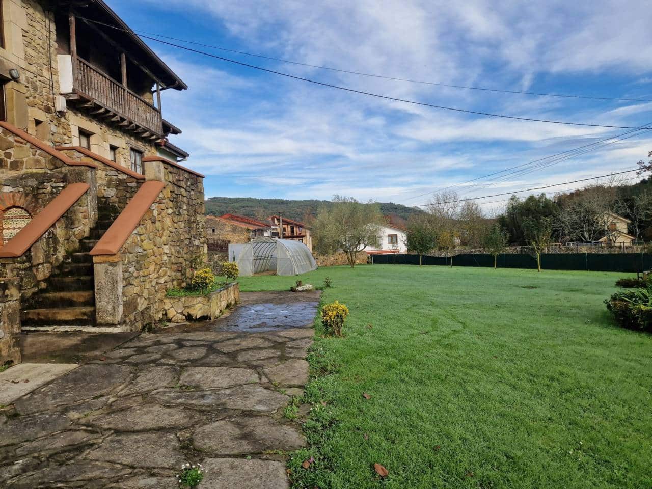 7 quarto Casa em Banda para venda em Liendo - 598 000 € (Ref: 9553187)