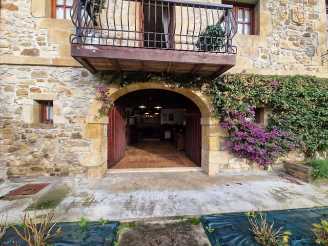 7 quarto Casa em Banda para venda em Liendo - 598 000 € (Ref: 9553187)